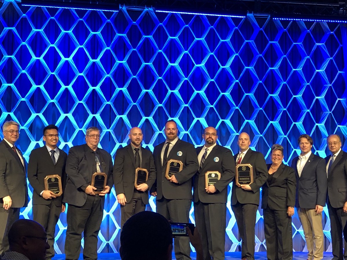 Introducing your 2019 International Rail Rodeo champions from #SanFranciscoBART! #APTArail19 #transit