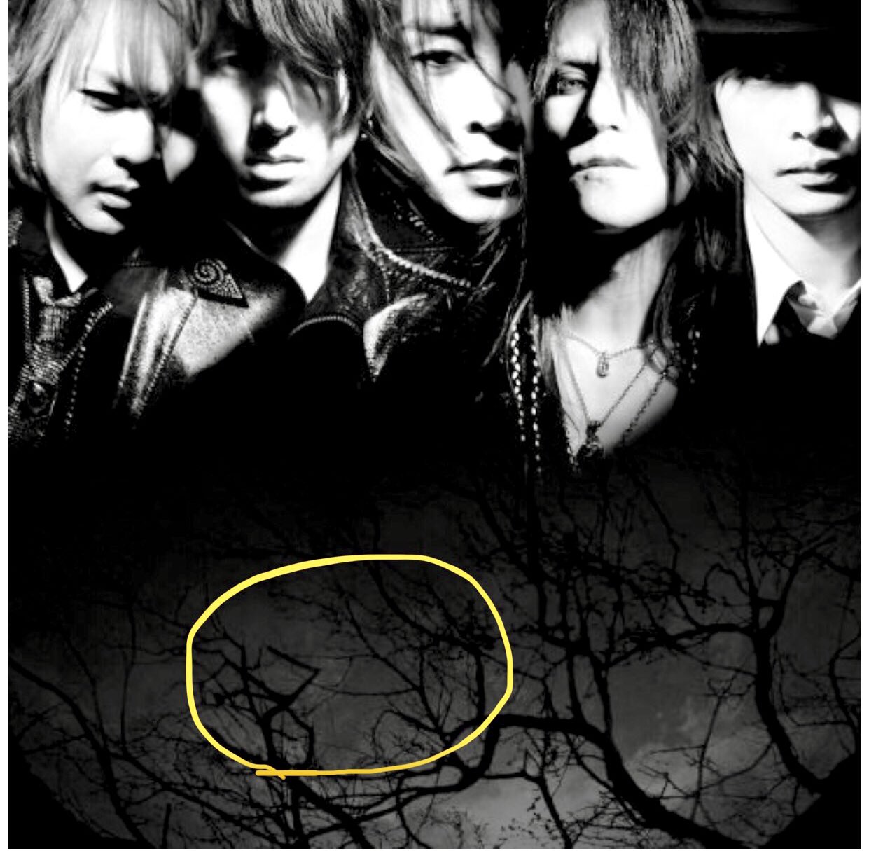 ふくよか妄想さん えっ Luna Sea 1stのluna Sea のジャケットが スー なのは知ってたけど 11年のセルフカバーでは フー になってたの もう今までみたいにインディーズの時のluna Sea と11年のluna Seaと呼び分けるのは面倒なので私は スー と