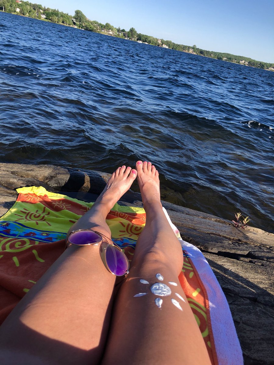 HeyItsMeMissJT's tweet image. Spent ALL day outside! DUH!!! 😏#WhatElseIsNew #SoakUpTheSun #SunKissed #LakeSide #BeachBum #FitLifeOnTheRocks #SwimLikeAFish #SummerVibes 🔥💦☀️🏊‍♀️🐠💜