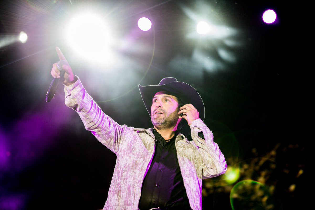 cinconotas's tweet photo. Bobby Pulido en @MachacaFestival
#BobbyPulido #Machaca19
📷: @soyundisenador https://t.co/H4KXsb3ksc