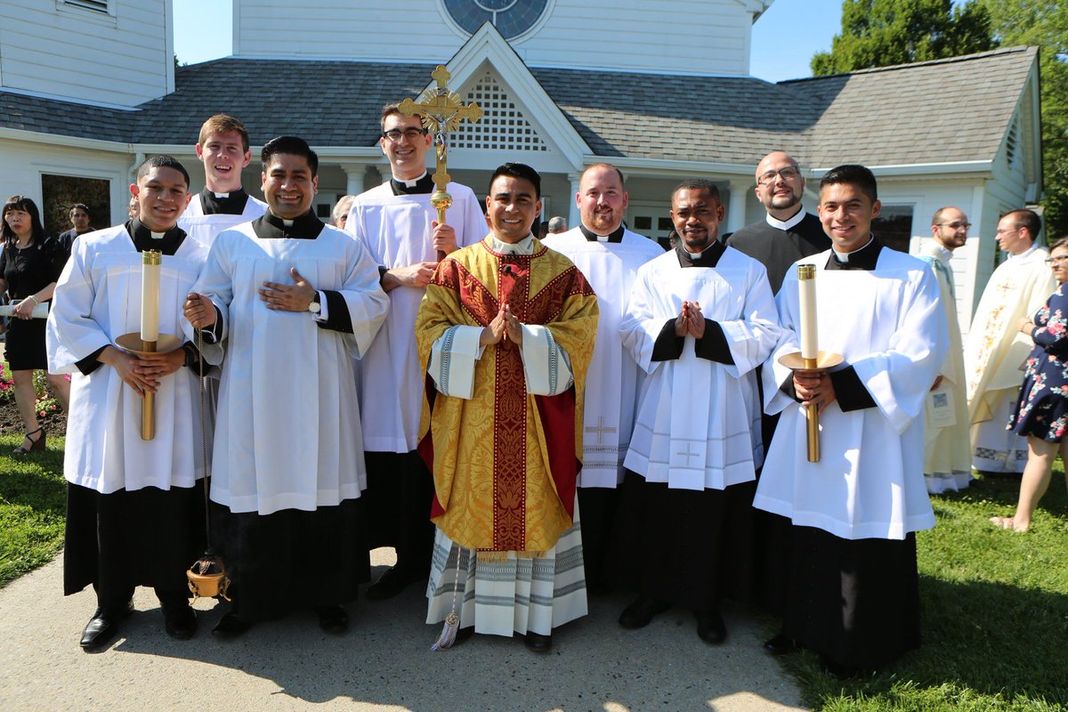 Diocese of Rockville Centre tweet media