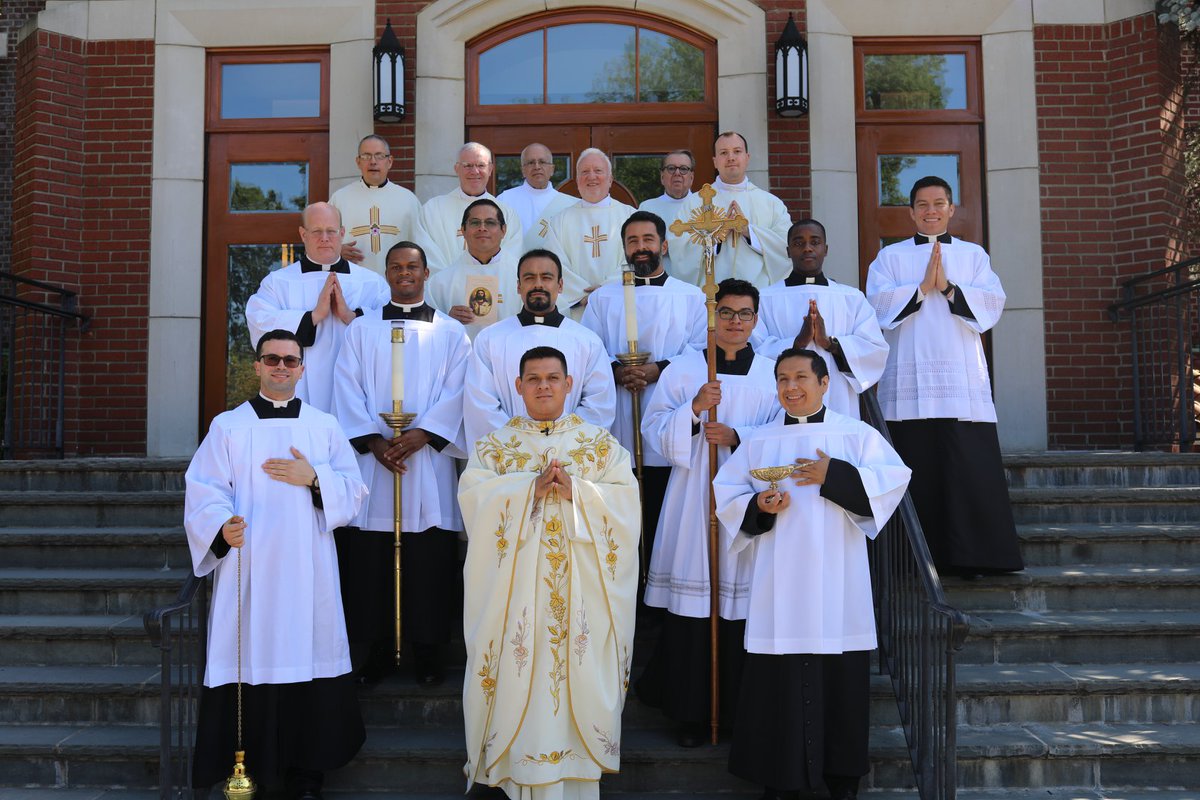 Diocese of Rockville Centre tweet media