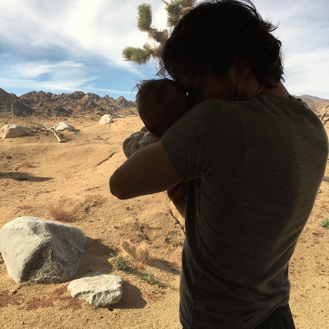 iLoveMrSmolder's tweet photo. "I want to play a character whose superpower was just being a great dad. That's all i could ever hope to be as a superhero." - Ian #WizardWorldPhiladelphia 😭 

You're Bodhi's superdad already  @iansomerhalder 💕 https://t.co/QmrxGTUlvS