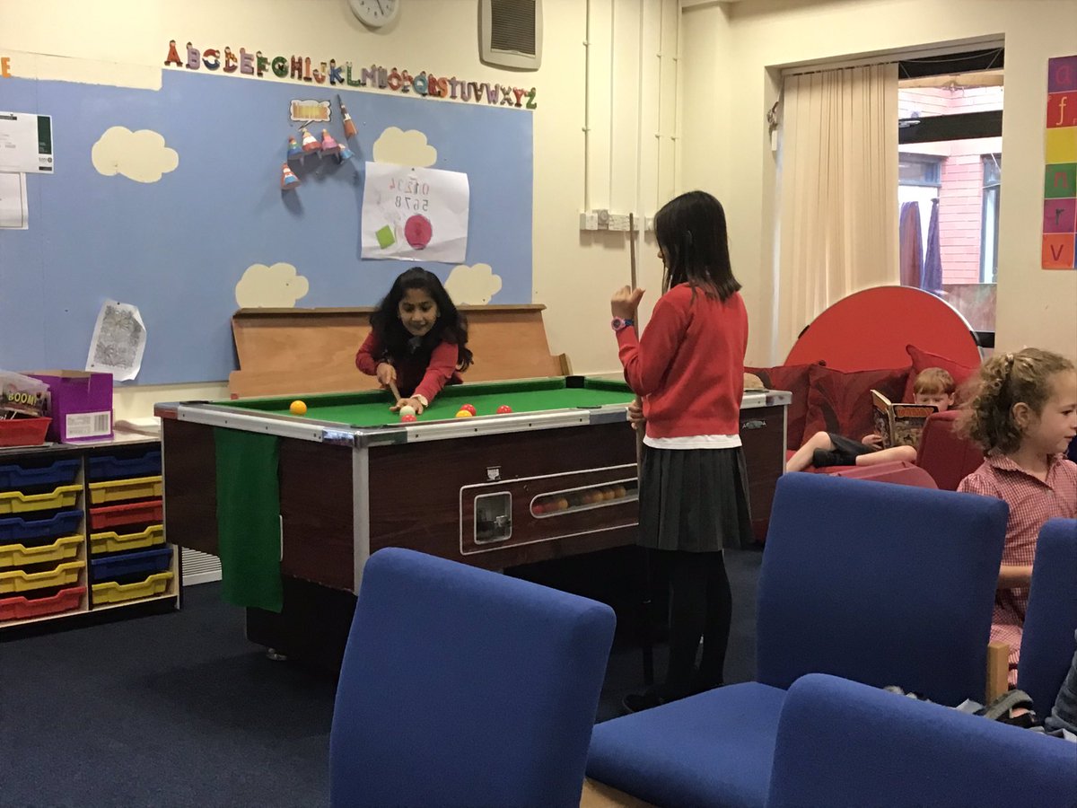 club_squirrels's tweet photo. @FinhamPrimary children enjoying the variety of Arts &amp; Crafts and participating in a game of pool at Breakfast Club this morning. #Breakfast #breakfastclub #school #schoolbreakfastclub #morning https://t.co/9yby4L3XIa