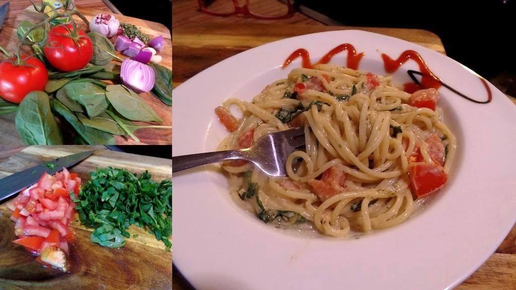 AufVegan's tweet photo. #Tagesgericht heute :  Cremige Spinat Tomaten Pasta  https://t.co/VRlXNznEET       #vegan #vegetarian #rezepte https://t.co/yB9R1Vhm1d