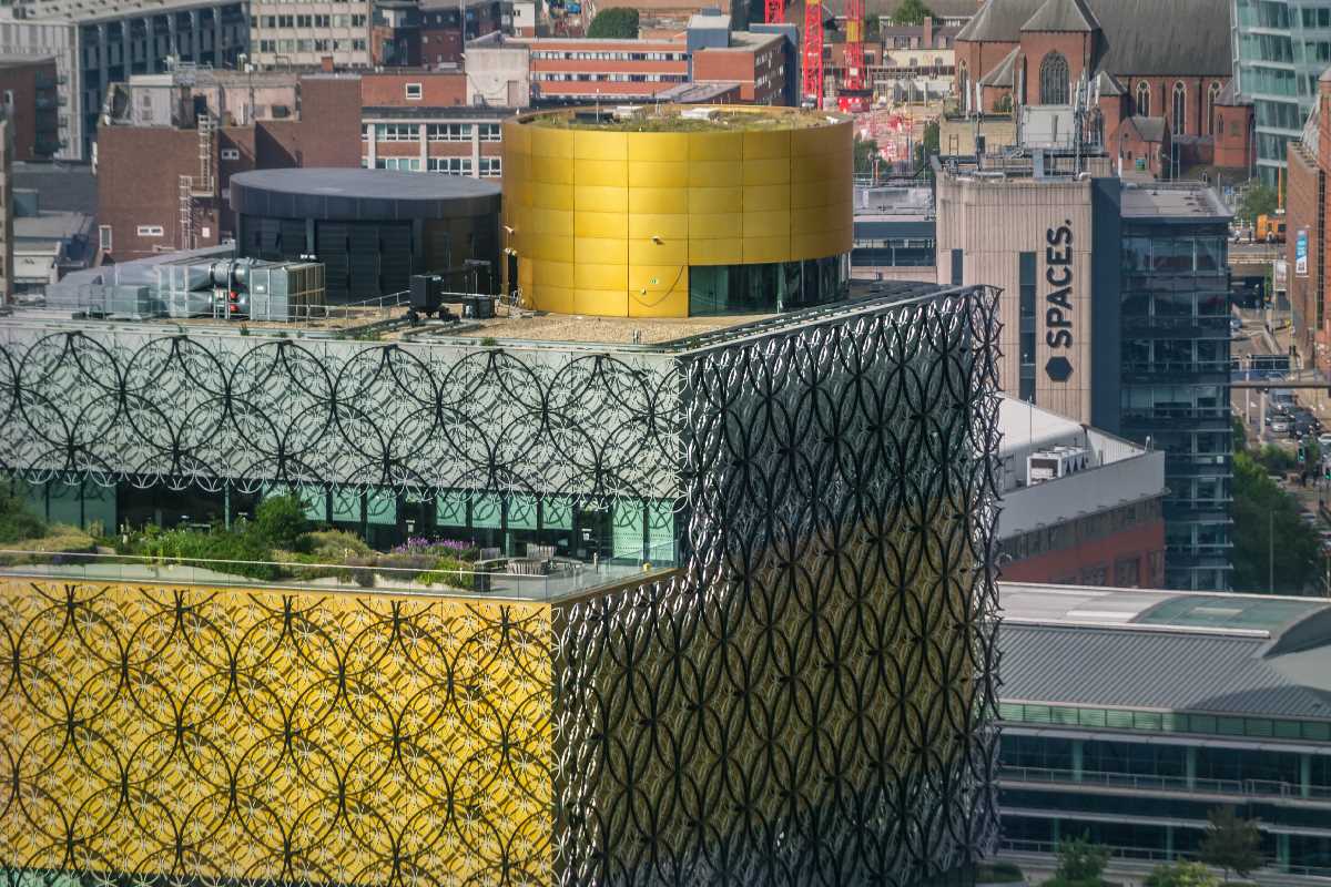 BuildsWeAre's tweet image. Go to ... ItsYourBuild.com/post/1788 for a stunning gallery of photos taken on Summer Solstice from the top of @WatesGroup Bank Tower 2 - what a view! #SkyHighBirmingham #BirminghamPassion #ConstructionwithCommunity