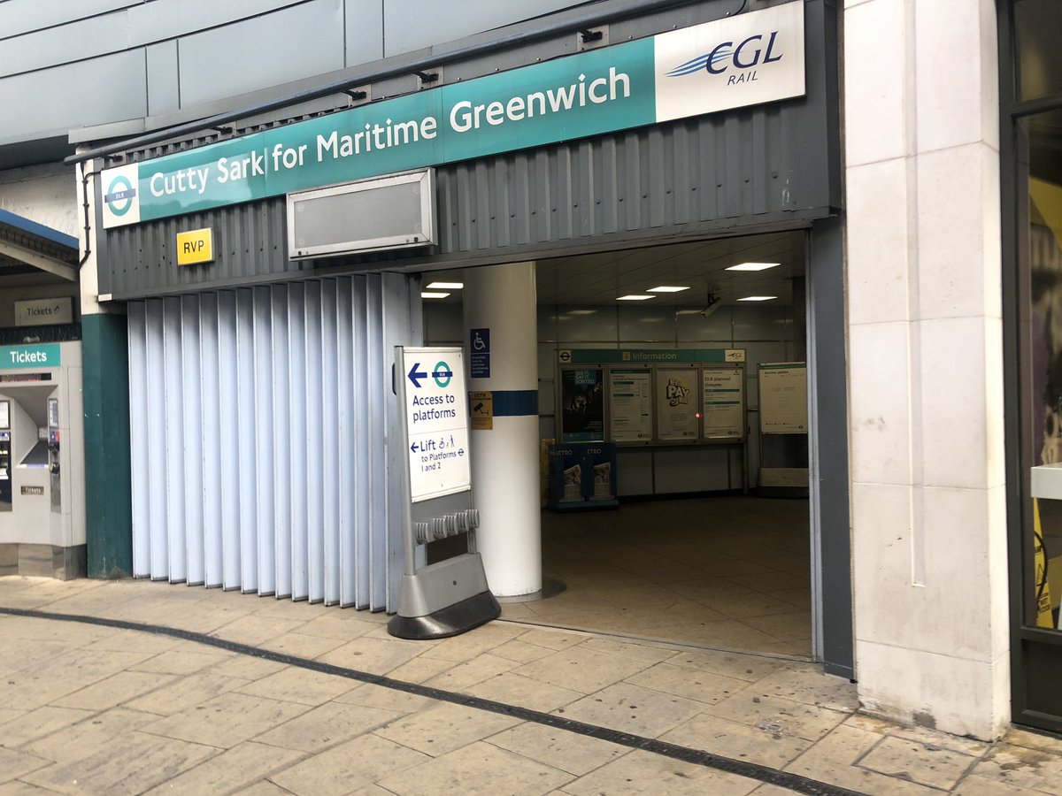 CSarkEscalator's tweet image. Upper/Down out of action again today... Happy Monday!