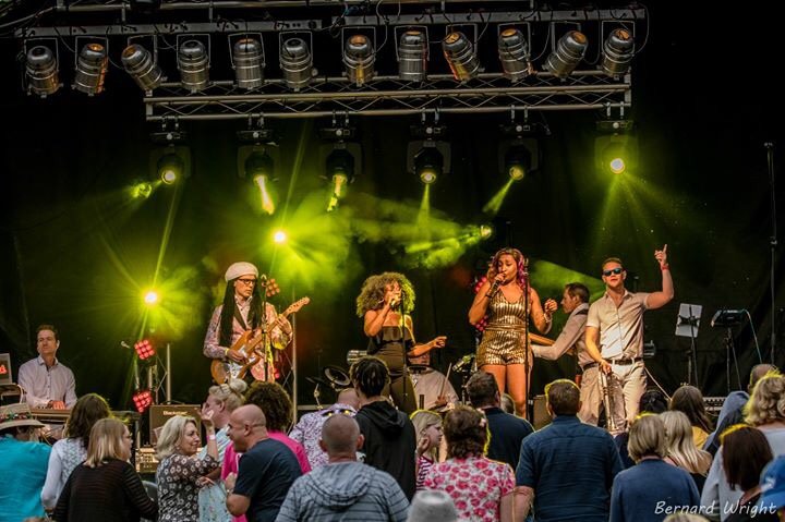 Le Freak band tweet media