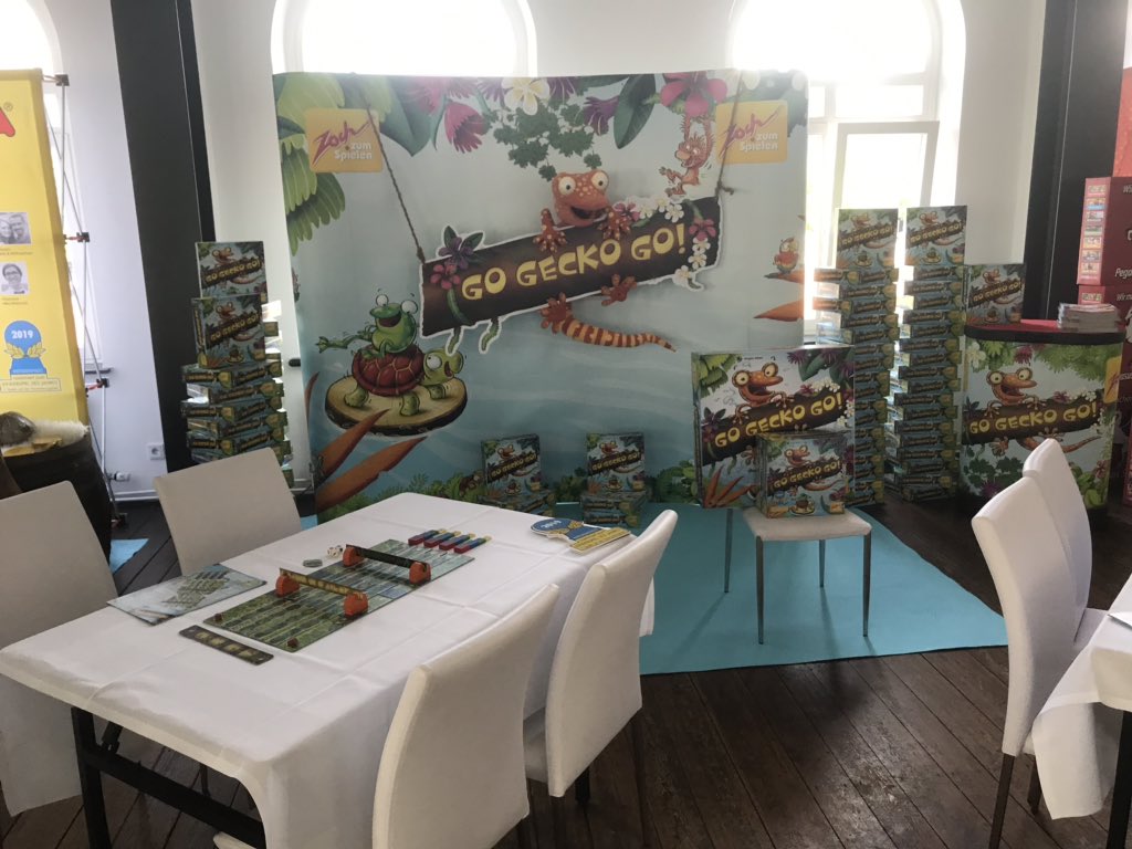 wielandherold's tweet photo. Die erste Entscheidung der Jury Spiel des Jahres steht an. Welches Spiel wird Kinderspiel des Jahres 2019?

#Fabulantica #Pegasus #Teubner
#GoGeckoGo #Zoch #Adams
#Talderwikinger #Haba #Mariewilfridfort

@mit80spielen https://t.co/PtLBO2lNnv