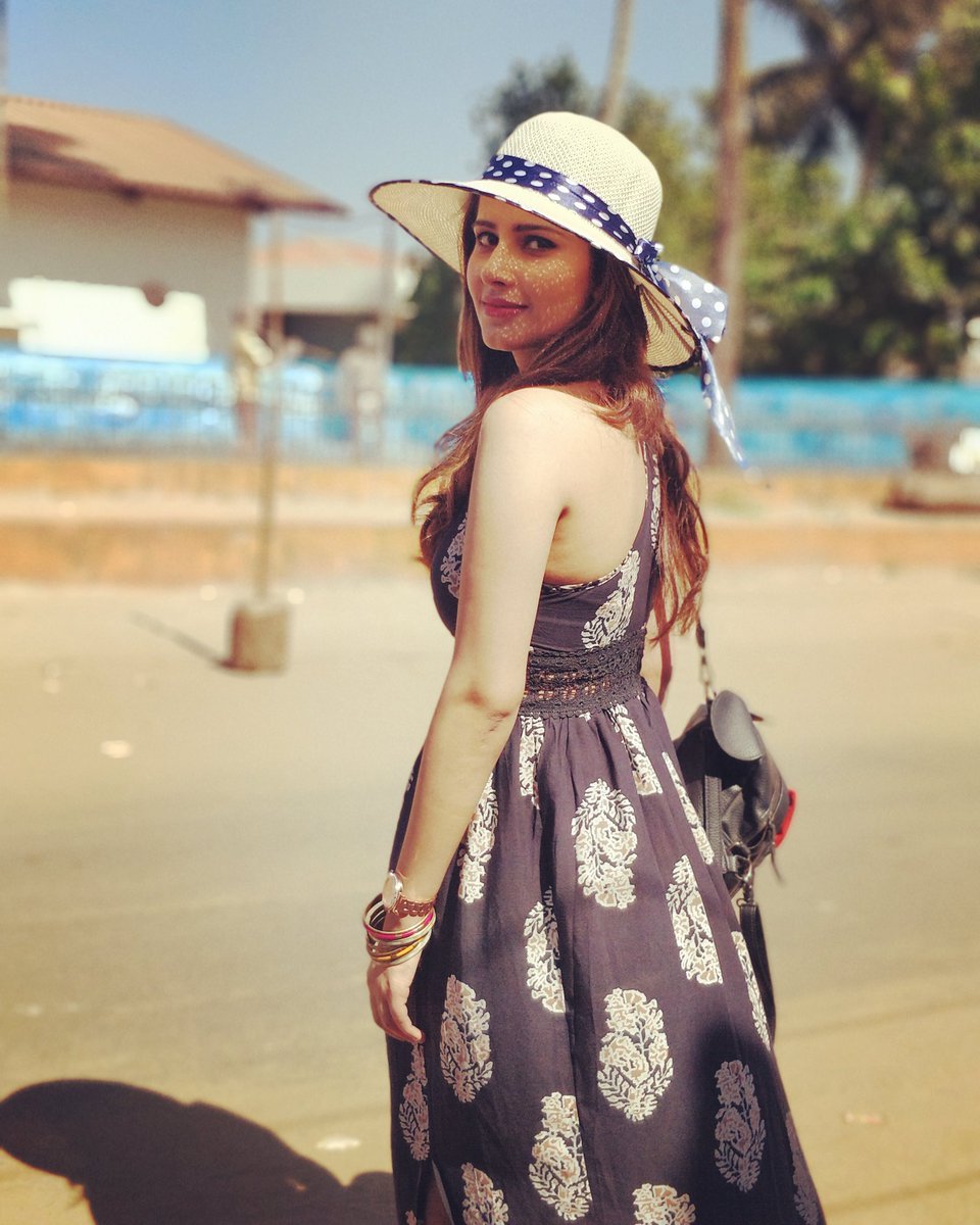 shivanitomar09's tweet photo. #throwbackgoa❤️ https://t.co/9qruJRDCsr