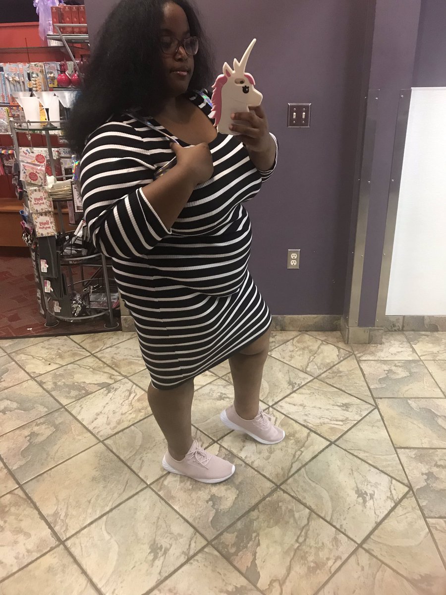 NoraZaneta's tweet photo. Stripes #plussizemodel #plussizeblogger #plussizebeauty #PSBlog #styleblogger #styleblog #naturalhair #Nashville shoes & backpack @Walmart #walmartstyle https://t.co/xncHZisNLo
