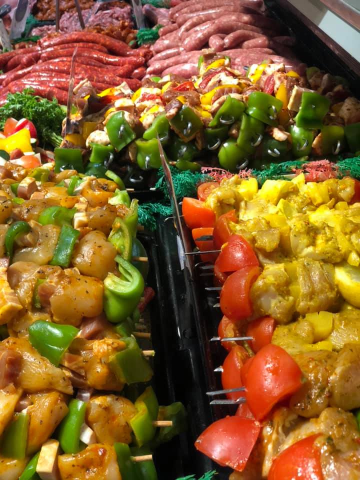 BovanderPutten's tweet image. Proef de zomer in onze vestigingen!! ☀️Het wordt &apos;n mooie BBQ-week☀️🤗 Maak van buiten eten &apos;n #outdoor #cookingexperience, met de allernieuwste #barbecues &amp;amp; de lekkerste #barbecue #recepten! #Foodservice #food #vers #eerlijk #heerlijk #supermarkt  #samenwinnen #belgie #frankrijk