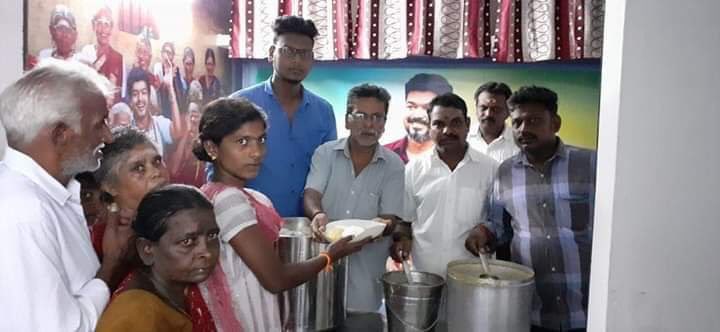 Actor_Vijay's tweet photo. தளபதி விஜய் விலையில்லா விருந்தகம்
சேலம் மாவட்டம் https://t.co/Xv89WnpYdV