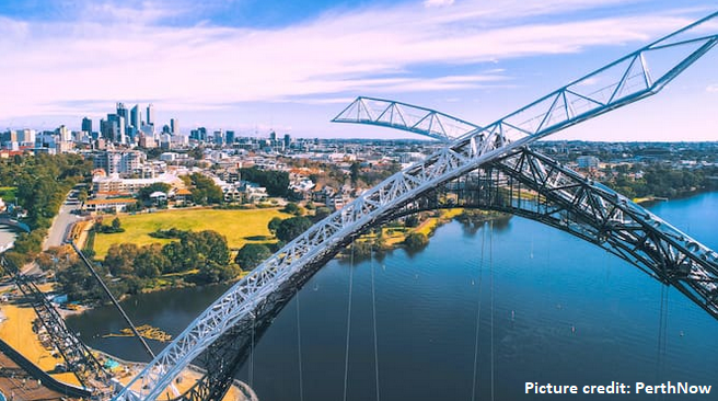 NLinAustralia's tweet photo. We're in #Perth for Ambassador @MarionDerckx's formal visit to WA! The week started with a tour of @FremantlePorts, meetings with Shell's @ZoeYujnovich, @ChiefSciWA Peter Klinken, @Committee4Perth &amp; WA Deparment of Transport's @CraigWooldridg4 #SmartMobility #smartcreative https://t.co/tHovfJI1pb