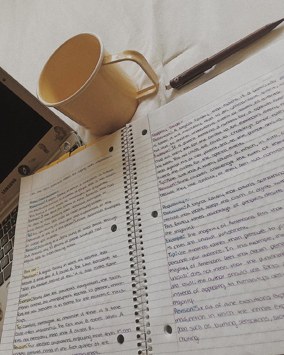 _Need4Study_'s tweet image. Some English notes paired with a new mug. 📝☕️

need4study.com

#need4study #Modern #study #education #professional