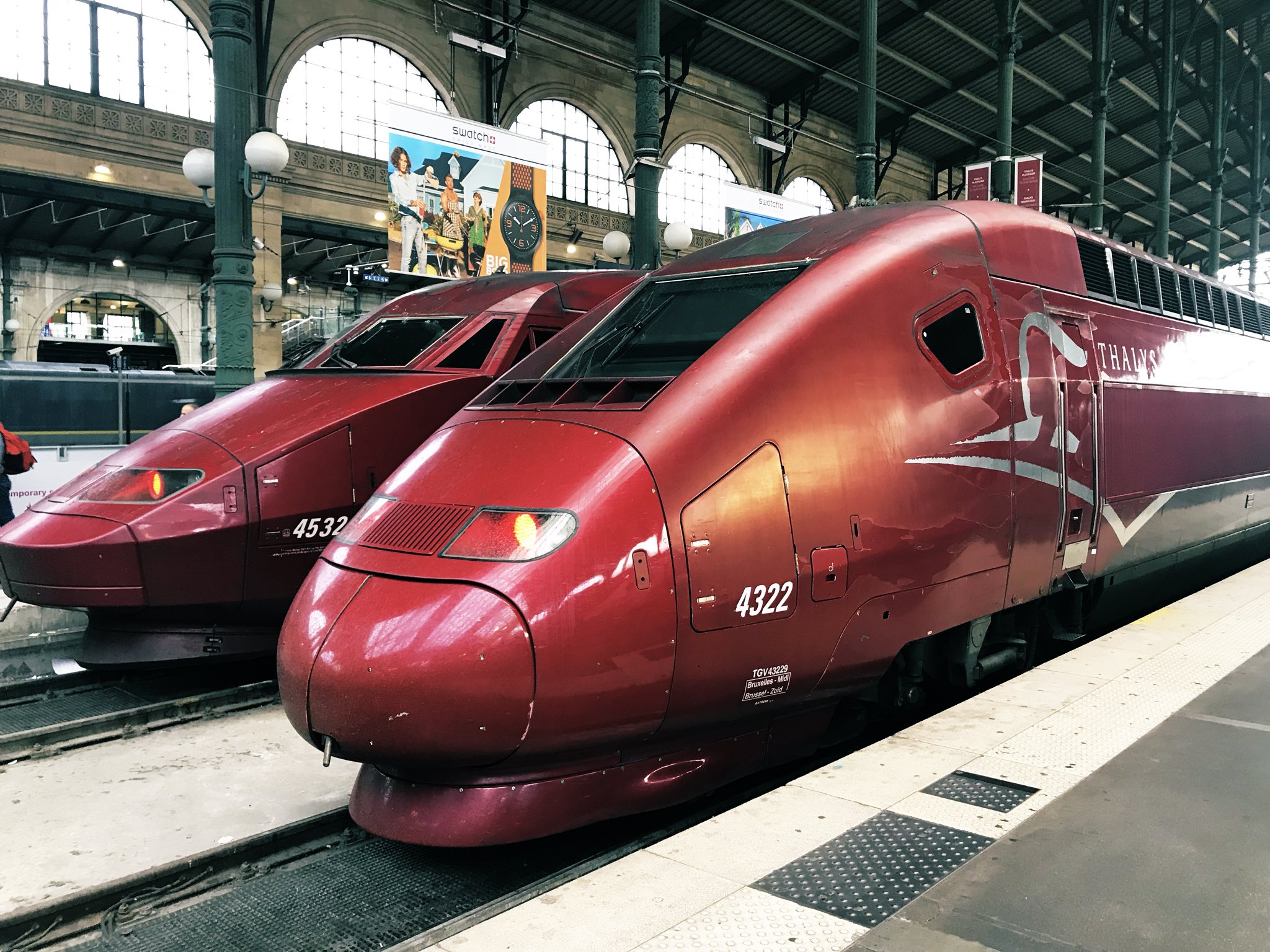 Bestmusic Saiki Bandmaid フランス ベルギー オランダ ドイツの4カ国を結ぶ高速列車のタリス 仏 Thalys でボーフムお給仕へ向かいまーす ｏ パリお給仕にご帰宅していたヨーロッパのご主人様も一緒でした パリ北駅 タリス 高速鉄道
