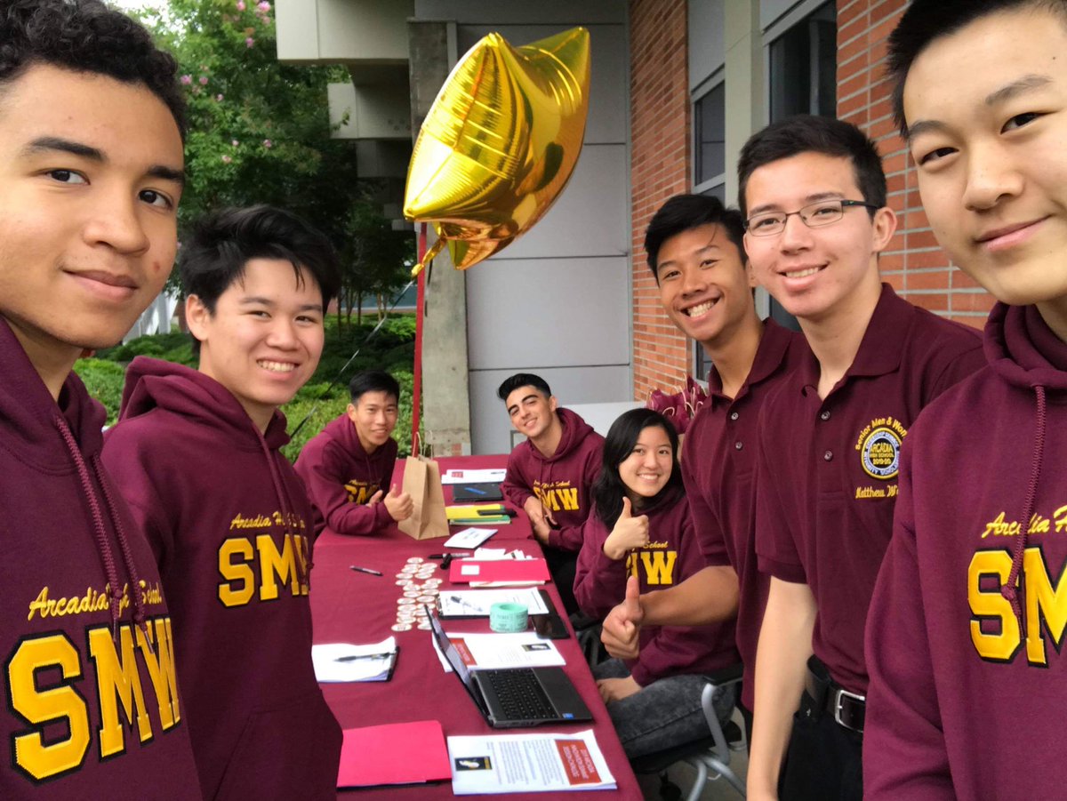 On Friday, SMW enthusiastically helped out during the summit innovation! Only in SMW will you see students audibly cheer when a new job arrises for them. We had a blast during this event(: Thank you @arcadiaunified! #arcadiainnovation