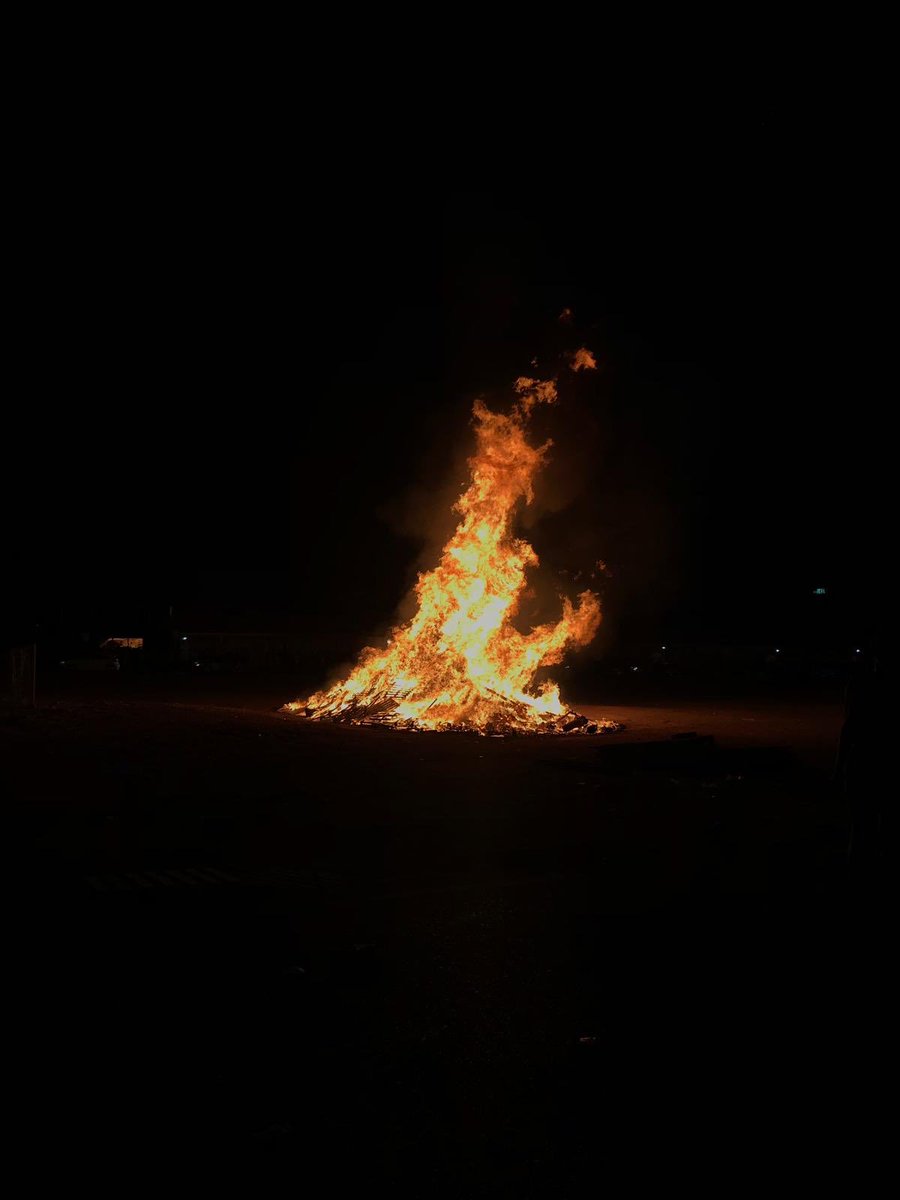 EvaReverte's tweet photo. Enhorabuena a todos los vecinos que hicieron posible que viviéramos una mágica Noche de San  Juan en el Barrio de Las Molietas. 👏🏽👏🏽 https://t.co/6OR95TVSXT