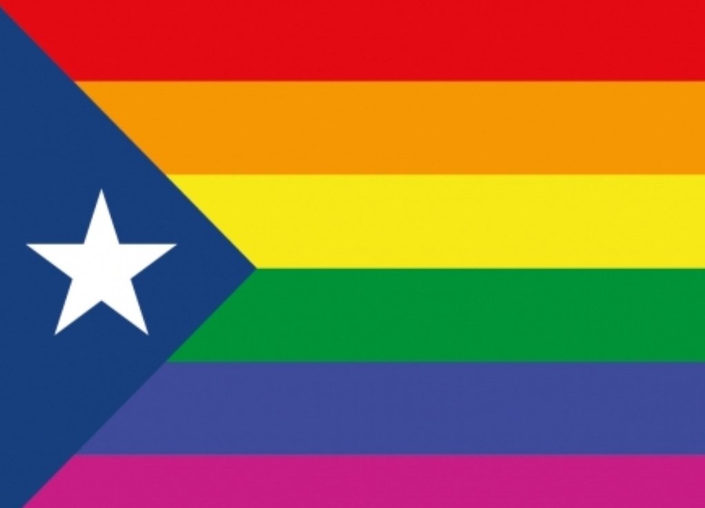 coronelabarcelo's tweet photo. Juny, mes d l'orgull gai, la Coronela de Barcelona amb ls ciutadans LGTBI.
Els diversos colors d l'Arc de St Martí, representants de la singularitat i diversitat dels essers humans en 1 sol poble, els comparteix la Coronela al 100%.
Pais lliure, persones lliures.
DONEC PERFICIAM! https://t.co/zY0PlmVyxA