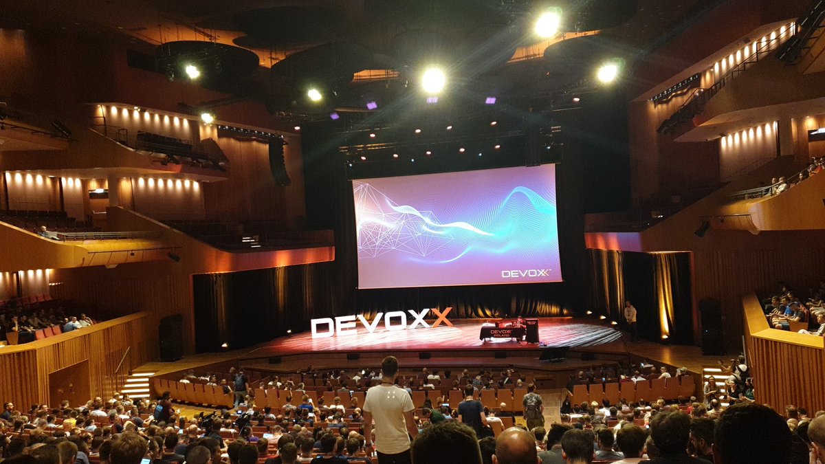 tjancz's tweet photo. #DevoxxPL https://t.co/pCsREqLkXr