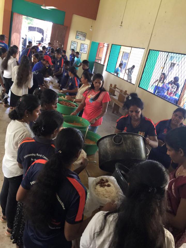 1000 packs of food and water were distributed by boat to families stranded across flood affected regions in the South by <a href="/FOGoodness/">Foundation of Goodness</a>