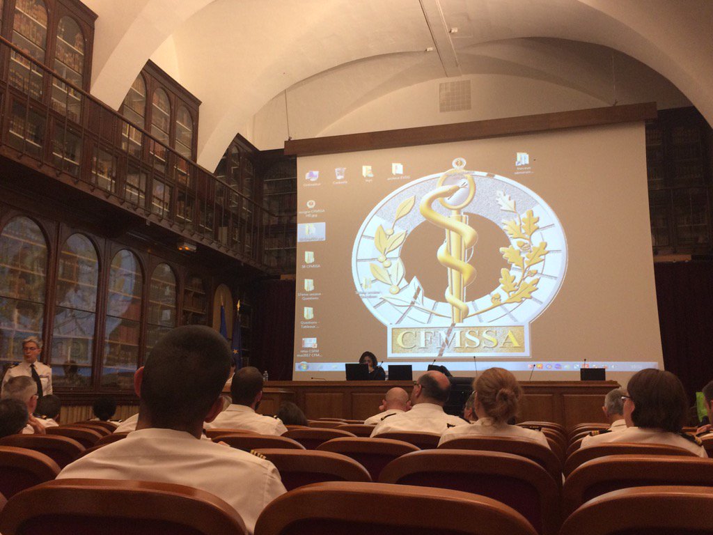 SSA_EVDG's tweet photo. La 58ème session du #CFMSSA a débuté pour 1 semaine : Les membres sont au travail❗️ @santearmees #considération https://t.co/wqgOrtqDVT