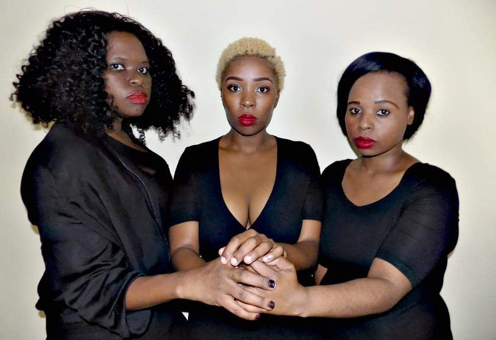 inanda884fm's tweet photo. Never let a man put his hands on you without your permission.
#StopWomenAbuse
#InandaFmForEquality https://t.co/TlEHNcGBxj