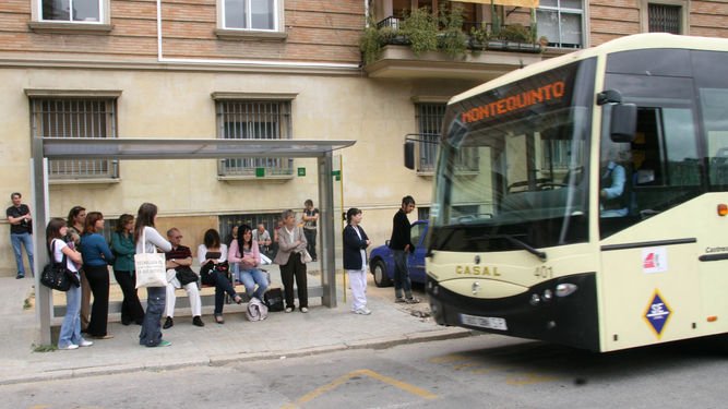 Una app del <a href="/ctm_sevilla/">Consorcio de Transporte Metropolitano de Sevilla</a> informará de la frecuencia de los #autobuses del área metropolitana ow.ly/gwA030c7g9g <a href="/diariosevilla/">Diario de Sevilla</a>