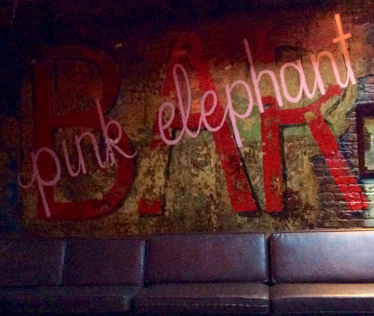 MainTweetSM's tweet photo. After Party #Mainopoly2017 #maintweetsm #mainstreetsm #santamonica at #PinkElephantBar https://t.co/fRphGucqop
