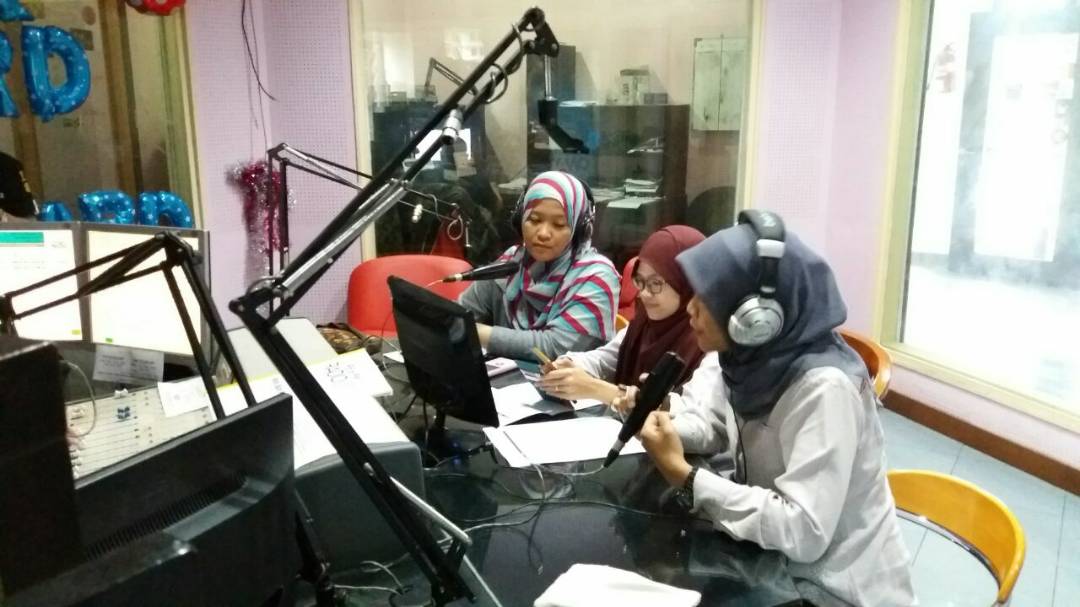 Ramadhan sapa pelanggan @RadioB956fm <a href="/1071klitefm/">Radio 107.1 Klite FM</a>
Layanan tanpa tolak #Indihome
INTERNET 100 Mbps
Instal #MyIndihome
youtu.be/wXfvovYSkO8