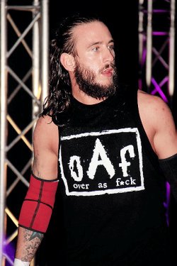 SeductiveMarais's tweet photo. #MCM! #DBE #ProWrestlingSavior A Total Babe tbh... @thejtdunn 😘😘😍😍😍 https://t.co/UF19oKeXmo