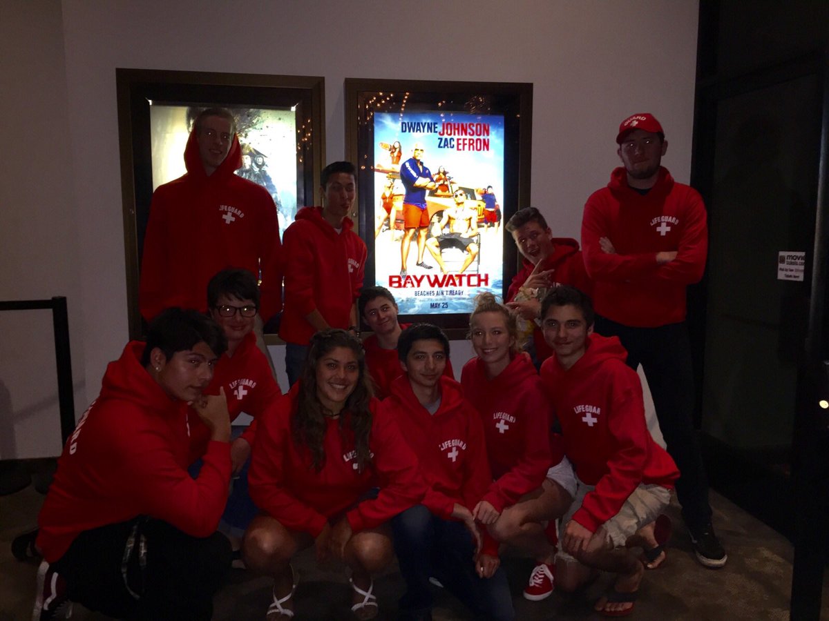 seth_urroz's tweet photo. #BAYWATCHMOVIE with my LG lake watch squad! https://t.co/goOapqISY8