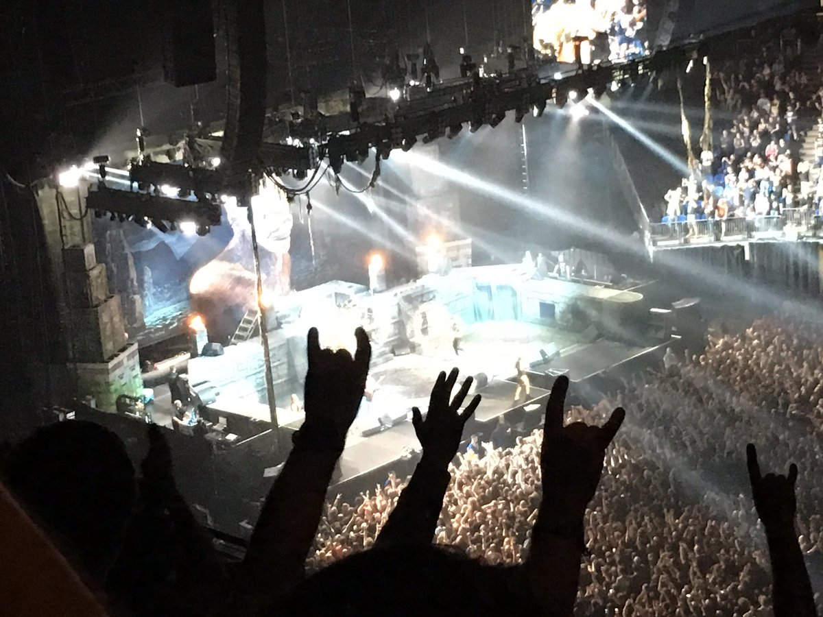 NickyJonesDeco's tweet photo. I've been Maidened! @IronMaiden #TheBookOfSoulsWorldTour #TheO2 "Scream for me London" #BBCRadMac @themarkrad https://t.co/ynwncBCMeK