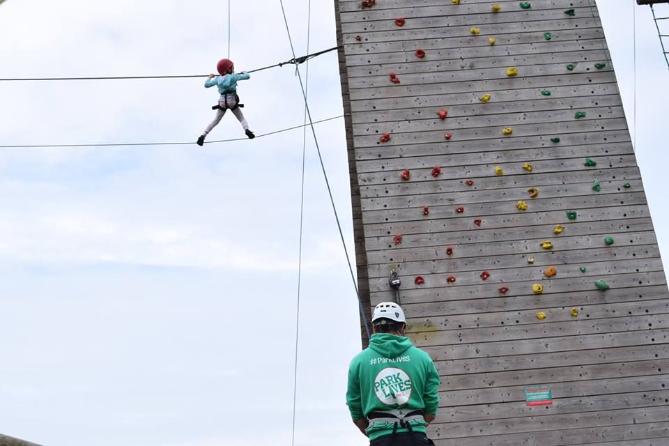 ParkLivesNotts's tweet photo. Family Adventure Week in #Nottingham kicks off tomorrow. High Ropes, Canoe Rafting and Bug Hunts! #free #ParkLives https://t.co/qOs0dn9sfo https://t.co/zvqVRa0OqH