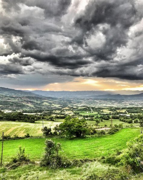 aralleida's tweet photo. La #FotodelDia es aquesta de @onatime7. Cel ben gris a #Isona la passada setmana. https://t.co/GNbrBljQ9F
