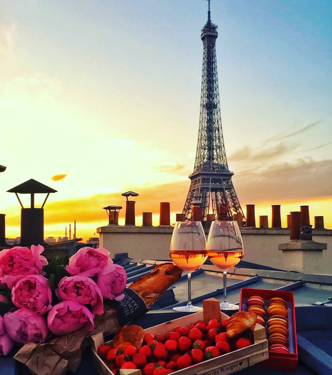 FixTrip's tweet photo. #toureiffel #rooftop #fixtrip #startup #paris #frenchtech #trips #trip #travel #traveltrips #guide #guidetrip #guidetravel
#photography https://t.co/cBEalMBYgb