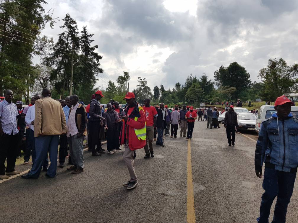 StandardKenya's tweet photo. Baringo residents waiting for Senator Gideon Moi to land at Kiptilit Primary School #GideonTanoTena https://t.co/m6lCZpO69l