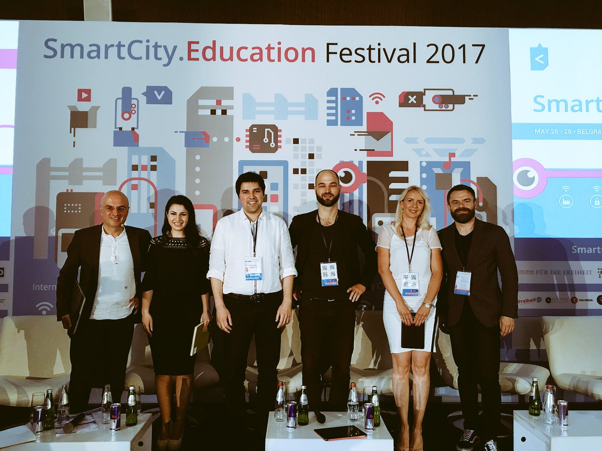jonaslindemann's tweet photo. On my way home after an inspiring long weekend at #SCF17 in Belgrade, thanks @ToniCrisolli and team for having us #smartcity #smartpeople https://t.co/NmHfhYR4l7