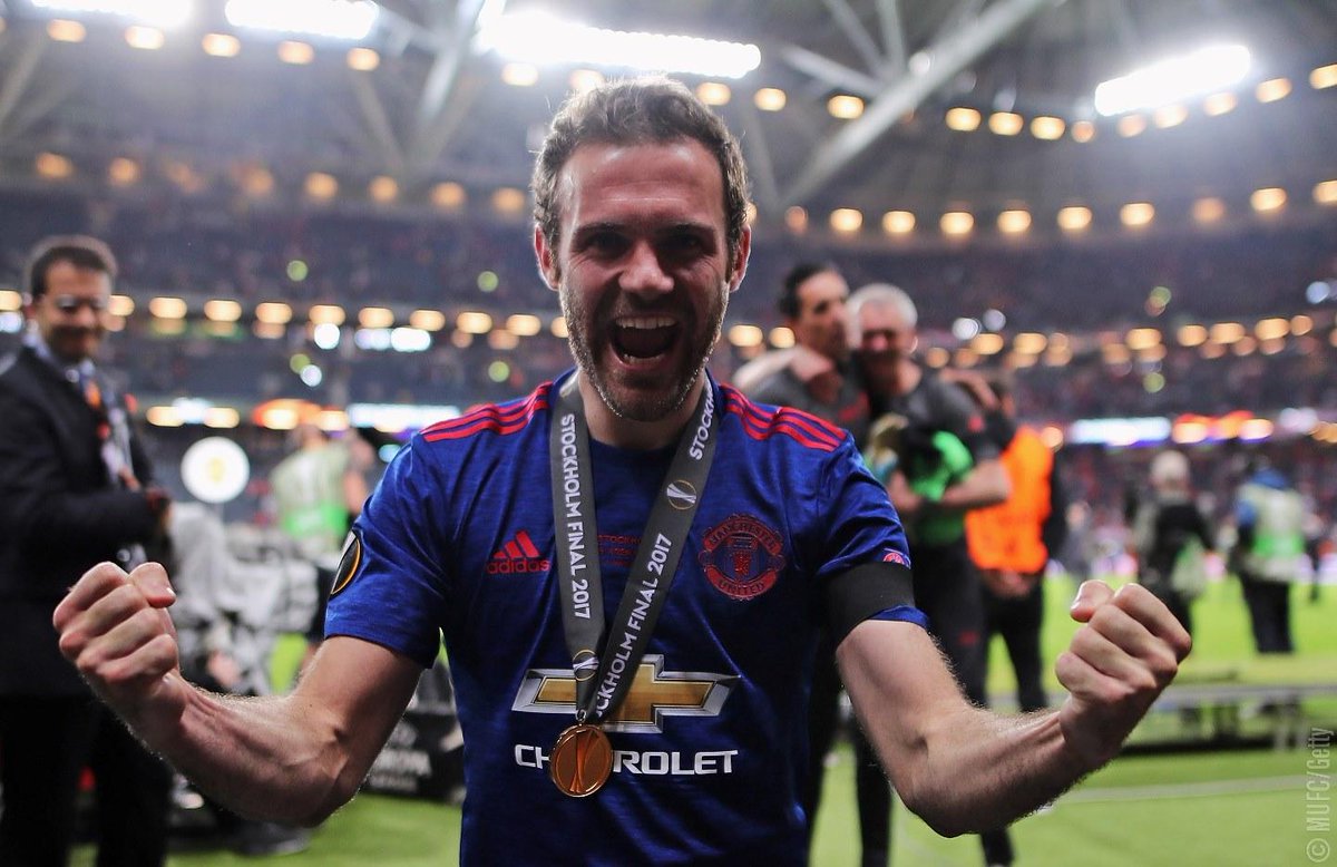 ManUtd's tweet photo. Good morning, #MUFC fans! https://t.co/mOs5jMcH2B
