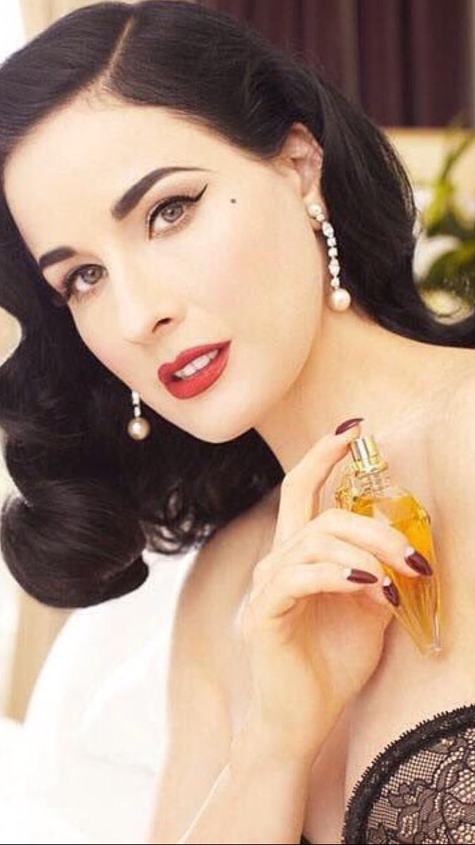 Dita Von Teese | News and Photos | Contactmusic.com