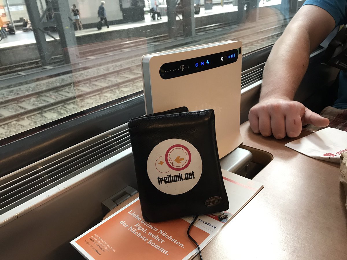 #freifunk im IC <a href="/DB_Info/">Deutsche Bahn Verkehrsmeldungen</a> So macht man das ;)