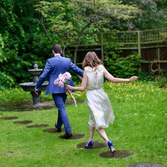 Our Vera dress in action 😍 #weddings #weddingdress #weddinghour #bohemian #summerweddings