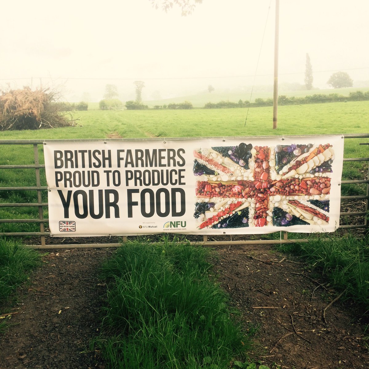 Just put the new sign up 🇬🇧@NFUtweets #backbritish #farming #campaign #shropshire