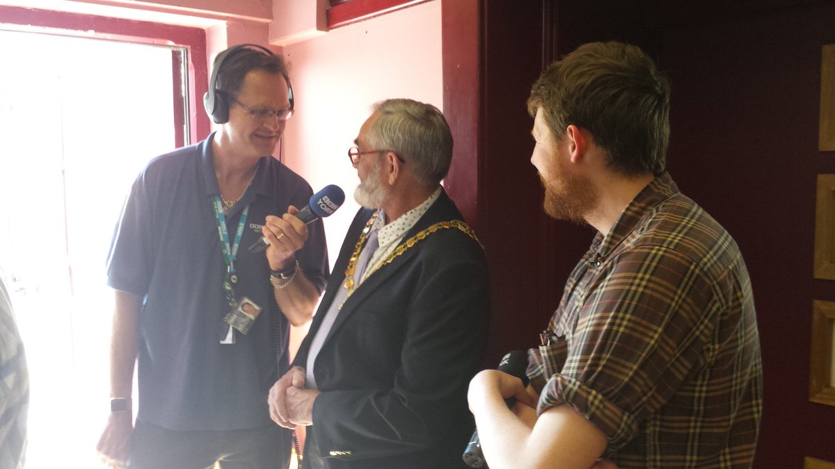 Sherb187's tweet image. @BBCYork #finderskeepers Good to see you #Filey @RotaryFiley @FileyBayToday @Fileycrab @nathanturvey Sandra