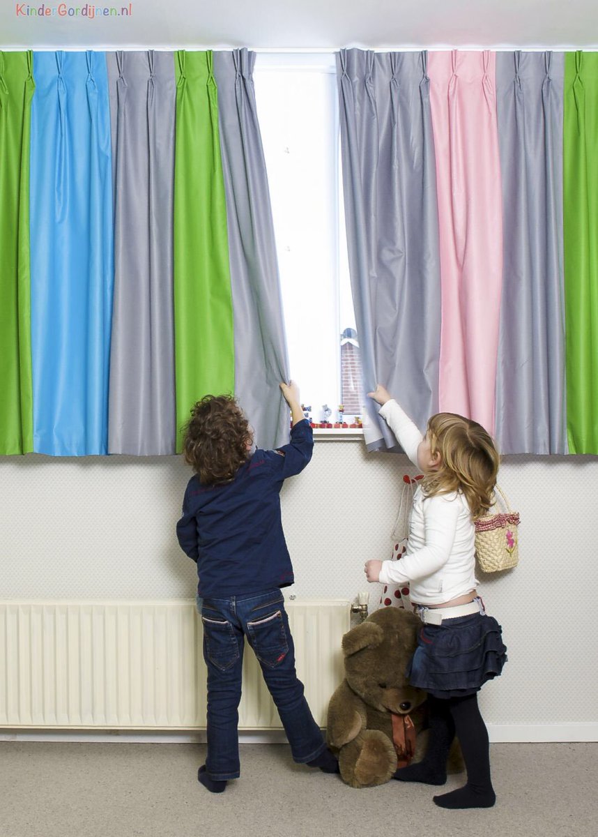 De keuze is reuze bij dit kindergordijn! Leverbaar in extreem veel kleuren, jouw lievelingsvariant zit er zeker bij. kindergordijnen.nl/p/509/levi-plu…