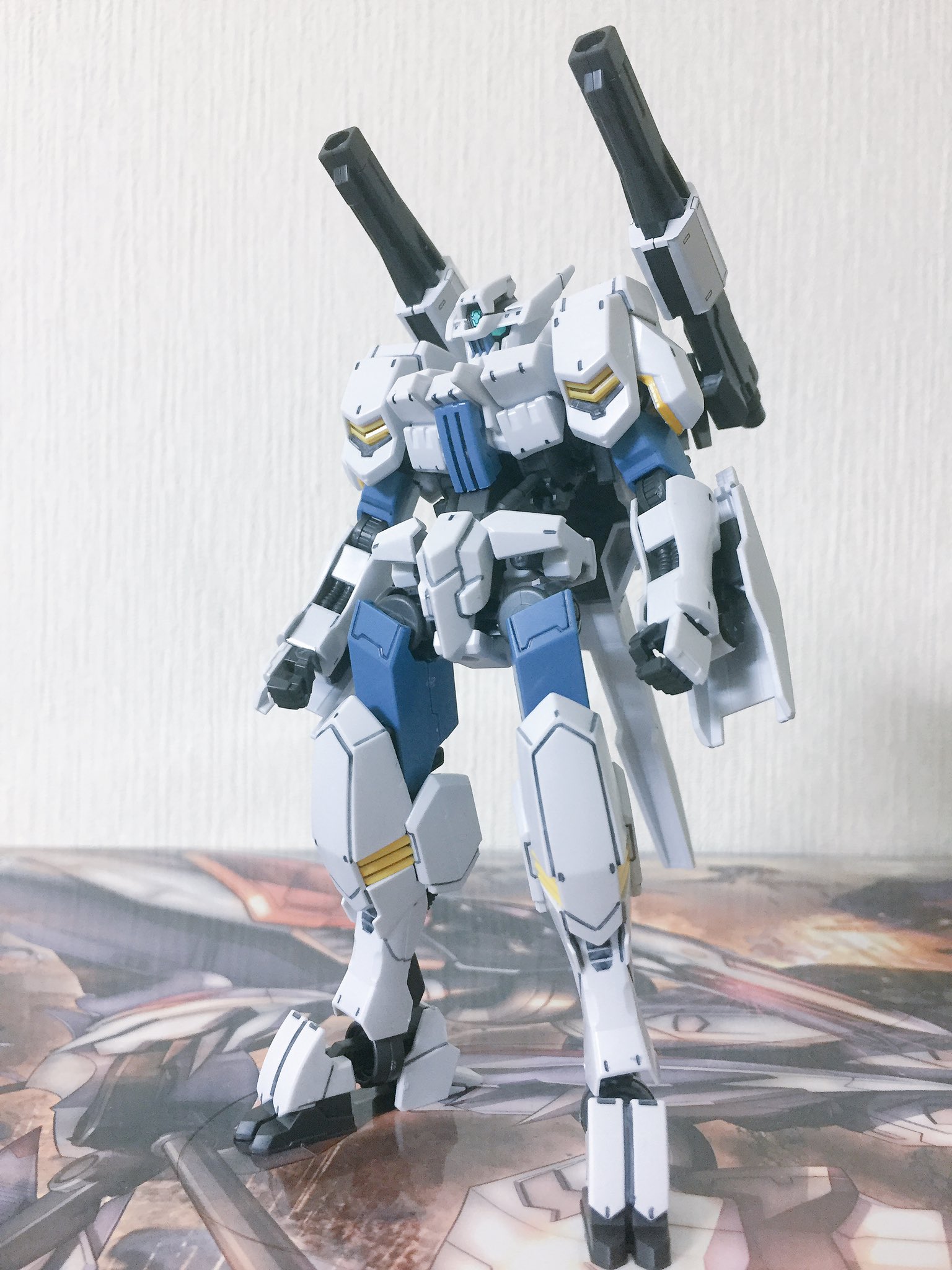 Gakio 今週のガンプラ ガンダム フラウロス 厄祭戦時 発掘直後から推測するフラウロスの厄祭戦 当時の姿 アニメでは描かれていない300年前の厄祭戦時を妄想するだけで楽しい 4枚目の写真はmaを迎え撃つ当時のガンダム達を再現 鉄血のオルフェンズ