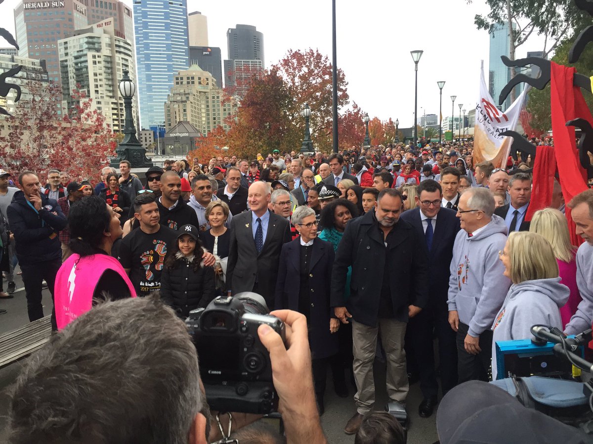 justinrodski's tweet photo. The power of the @TheLongWalkOz #WeWalkTogether Promote, Develop, Empower @EssendonFC #DreamtimeAtTheG https://t.co/Yt821JBzkP