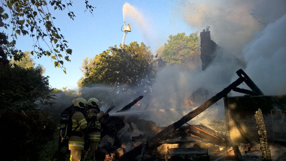 Ter assistentie <a href="/Brandweermss/">Brandweer Maarssen</a> bij grote brand #Zogweteringlaan #Maarssen