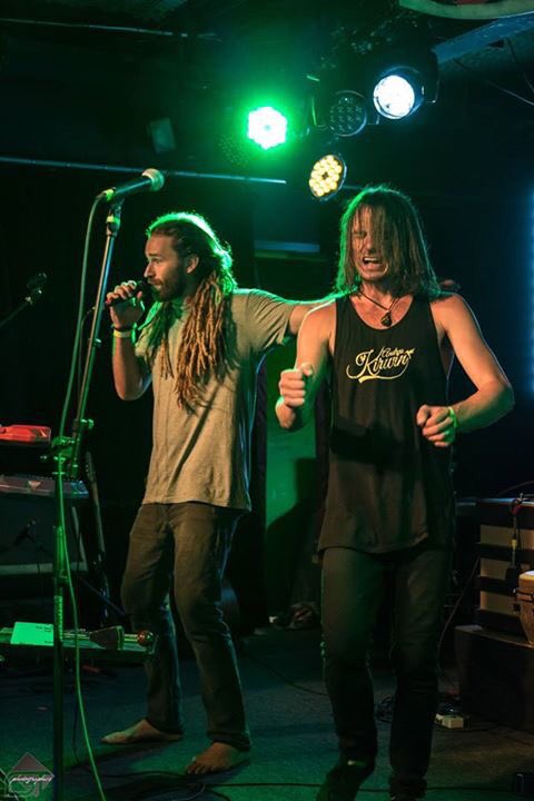 FloatingBridges's tweet photo. LIVE STREAMING THE BRIDGES WA SHOW TONIGHT 10.20PM (12.20PM AEST)!! https://t.co/8EO2EoXxUJ #indibarscarborough #seashepherd #LiveStreaming https://t.co/oOgNEawhex
