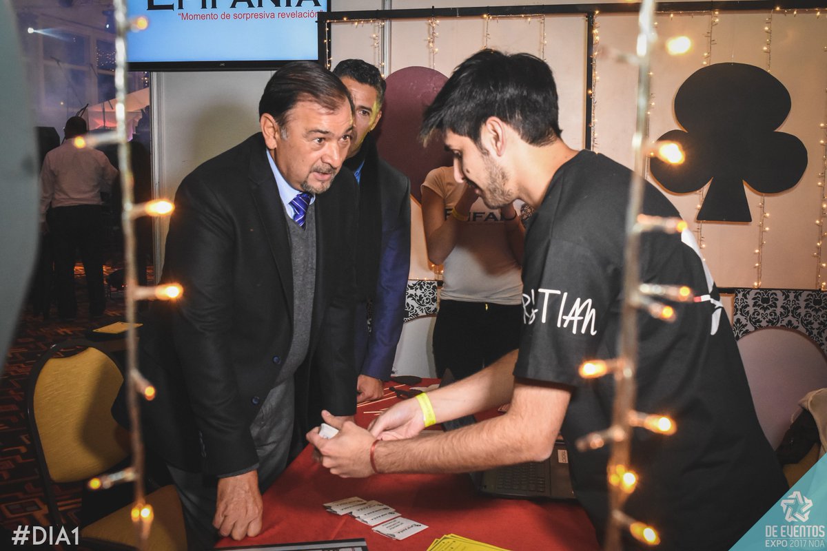 expoeventosnoa's tweet photo. Un breve resumen del Dia 1: #DeEventosExpo https://t.co/EBDnqTTQl6